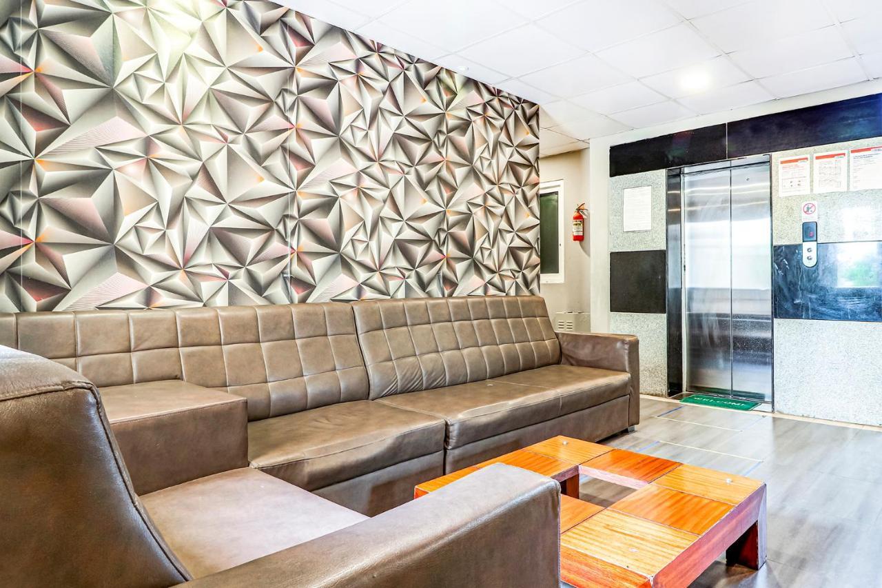Fabexpress Mid Town Hotel Hyderabad Exterior photo